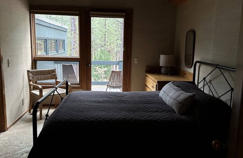 Black Butte Ranch House | Black Buttee (Big Sister)