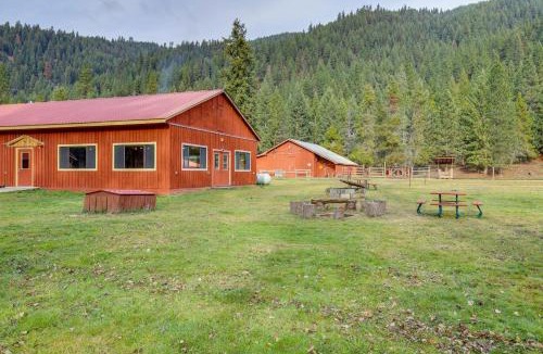 De Borgia Apartment | Black Diamond Guest Ranch Cabin w/Lodge Access!