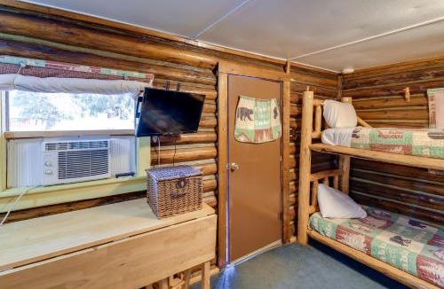 De Borgia Apartment | Black Diamond Guest Ranch Cabin w/Lodge Access!