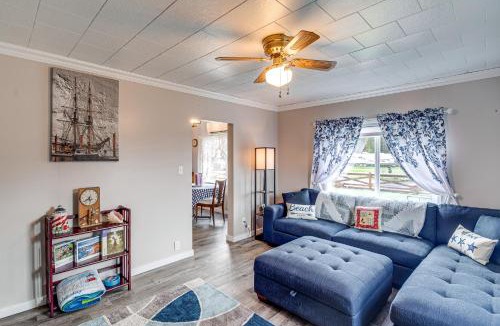 Grayland House | 'Blackberry Cottage' w/Yard Near Westport & Beach