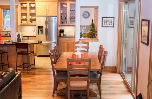 Dover Bay Cabin | Blissful Lakefront Living Minutes From Dover Bay & Sandpoint