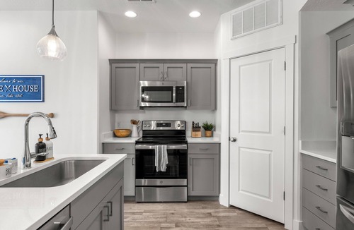 Garden City House | Blue Lake Townhouse ~ Close to Marina & Mike’s Market