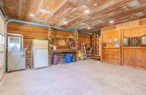 Lazy Acres House | Blue Spruce Cabin Sum