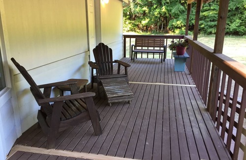 Forks House | Blue Spruce Meadow: Comfortable, Private, Cozy and just 7 miles from 2 beaches