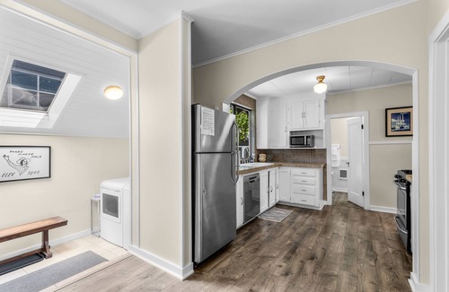 Old Bend House | Bluebird Day - Box Factory Bungalow, A charming 2-bedroom retreat.