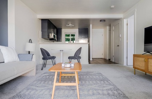 North Queen Anne Apartment | Blueground | North Queen Anne, view, nr Kerry Park