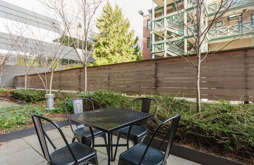 Cascade Apartment | Blueground | S Lake Union, gym & w/d, nr museum