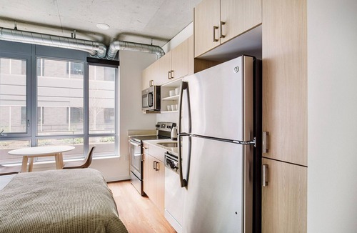 Cascade Apartment | Blueground | S Lake Union, gym & w/d, nr museum