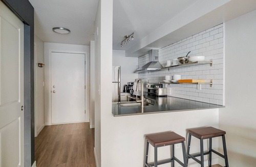 Cascade Apartment | Blueground | South Lake Union, view, nr Lake Union