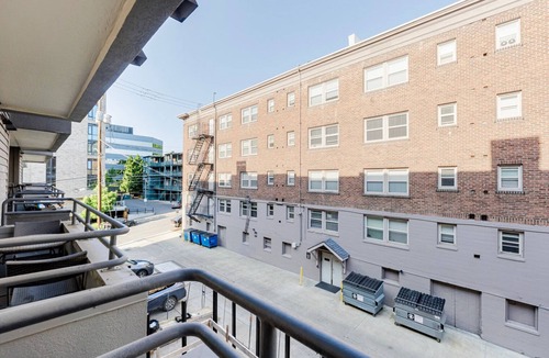 Cascade Apartment | Blueground | South Lake Union, view, nr Lake Union