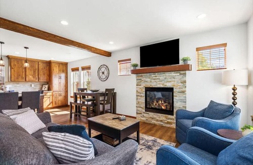 Dover Bay House | Boat on Lake Pend Oreille & Ski at Schweitzer