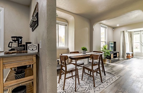 Lansing House | Boho Inspired 3 bed/2 bath