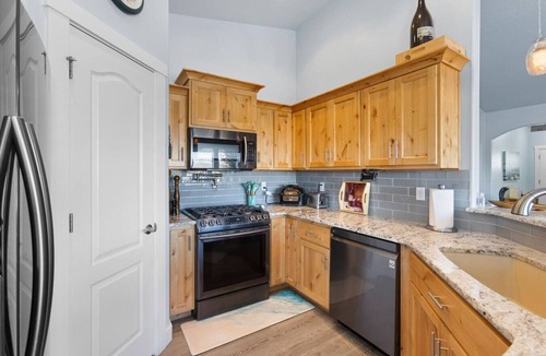 West Valley House | Boise BnB`s Beach House with hot tub