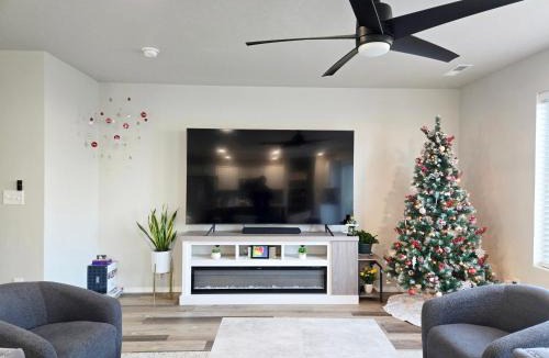 Southwest Ada County Alliance House | Boise Creekside Retreat - Spacious & Peaceful