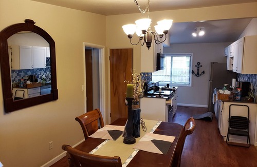 Sunset House | Boise North Mid Century Charmer 3 bed/2 bath