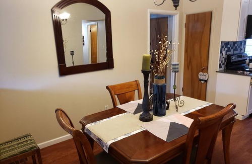 Sunset House | Boise North Mid Century Charmer 3 bed/2 bath