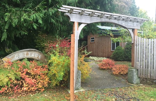 Sequim Cottage | Bond Ranch Retreat, Cozy Cedar Cottage on the beautiful Olympic Peninsula, WA.