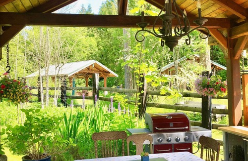 Sequim Cabin | Bond Ranch Retreat, Family Cabins under the stars, enchanting Olympic Peninsula.