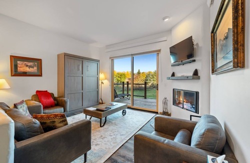 Spring Creek Ranch House | Boundary JH - Harvest Dance Townhome Jackson, WY