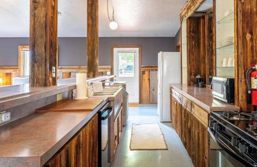 Halfway House | Bowling Alley Airbnb! The perfect place to stay n' play!