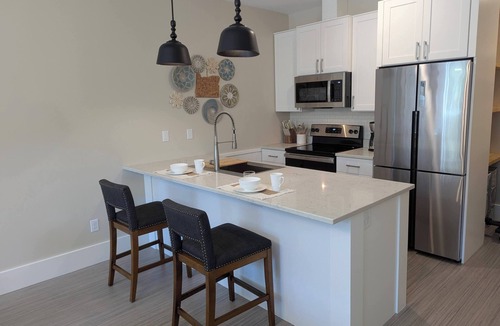 Hosford-Abernethy Apartment | Brand New 1 BR in Prime Portland Location