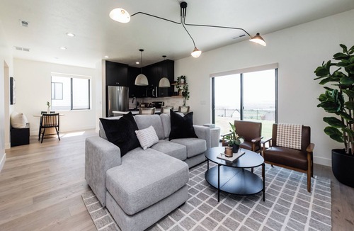 Smithfield House | Brand new 3 bed 2 bath with sunset views