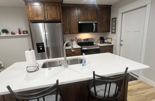 Inkom Apartment | Brand new 3-bedroom separate entry basement apartment in beautiful Inkom Idaho