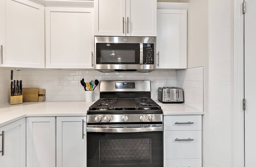 Medford House | Brand new, beautiful 5 bedroom home