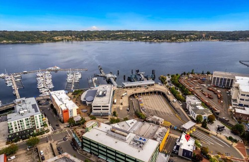 Bremerton House | Brand New Downtown Condo Next to Bremerton Ferry