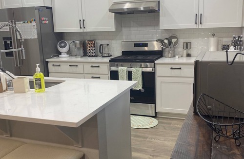 Salem House | Brand New five bedroom home on 49th Ave NE Salem 5bedroom house with AC in Salem
