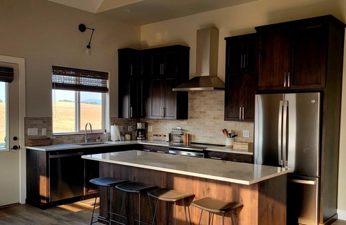 Worley House | Brand New Luxury Barndominium close to Lake Coeur d'Alene Sun Up Bay