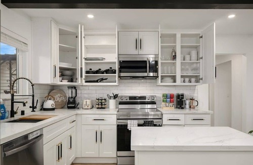 Picnic Point-North Lynnwood Apartment | Brand New Stylish 3BR Home with Designer’s Touch