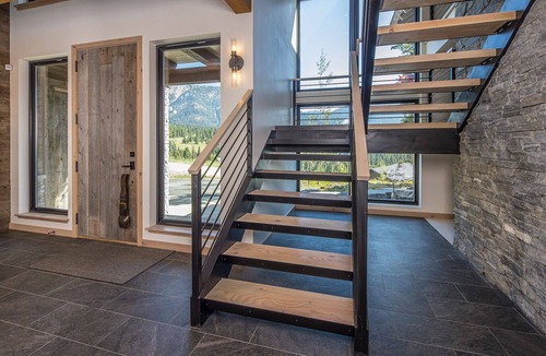 Antler Ridge Ski Chalet | Breathtaking Big Sky Luxury Retreat