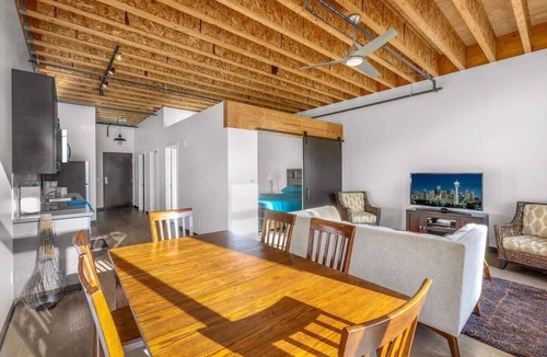 Bremerton Condo | Bremerton Bay Condo | Walk to Ferry | Unit 202