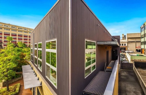 Bremerton Condo | Bremerton Bay Condo | Walk to Ferry | Unit 202