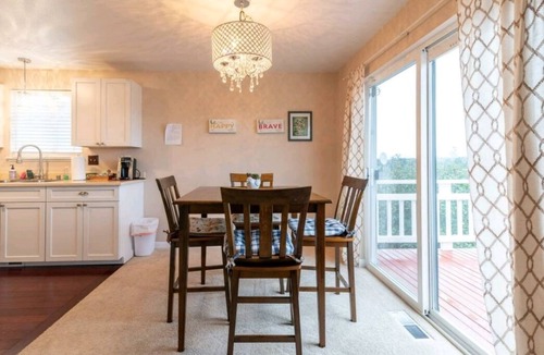 Navy Yard City House | Bremerton charmer with a breathtaking view