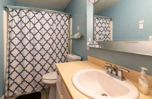 Navy Yard City House | Bremerton charmer with a breathtaking view