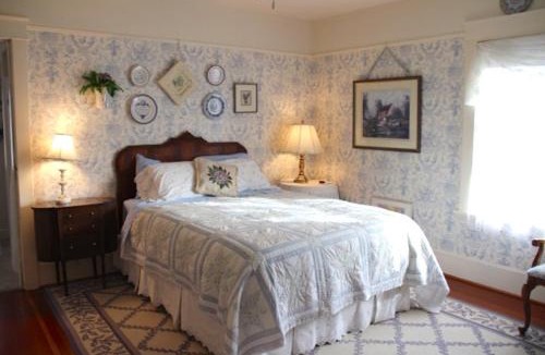 Downtown Vancouver Hotel | Briar Rose Inn Vancouver WA USA