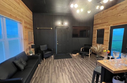 Kidder County Cabin | Bridal Suite Cabin Rental