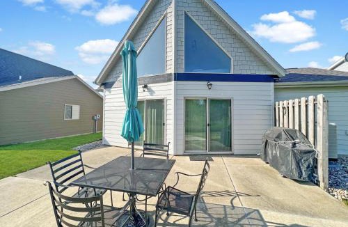 Spirit Lake Villa | Bridges Bay Vacation Cabin 33