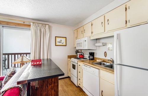 Boise Condo | Bright home with valley views & ski-in location