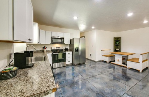 Priest River House | Bring Your Boat! Updated Cabin in Priest River