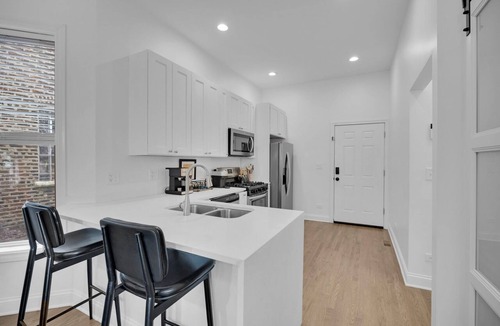 Bronzeville House | Bronzeville Jazz Room. Beautiful, cozy, centered, relaxing, rustic.