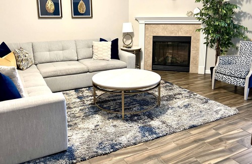 Cordova House | Brooks Manor - Modern 4BR w/ Two Car Garage in Great Location