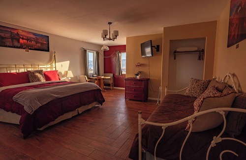 Tropic Bed & Breakfast | Bryce Trails Bed and Breakfast