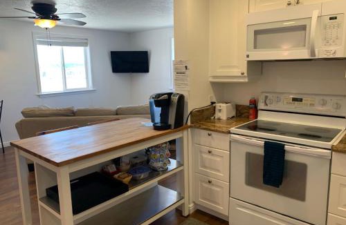 Tropic Apartment | Bryce Vistas