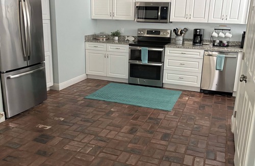 Bay St Louis House | BSL Living - Across from Pickleball Courts, Splash Pad and Park - Permit #BSL140
