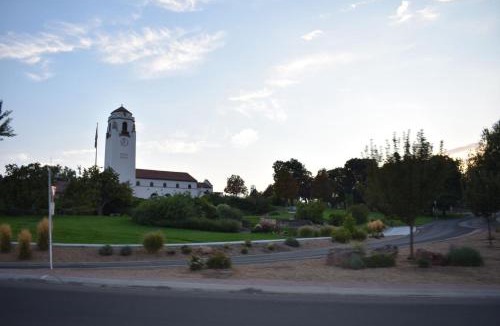 Southeast Boise House | BSU Playland 2bd 1b Fully Remodeled on Bsu Campus
