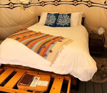 Cave Junction Other | Buck and Does Tipi - 20' - Sleeps up to 4