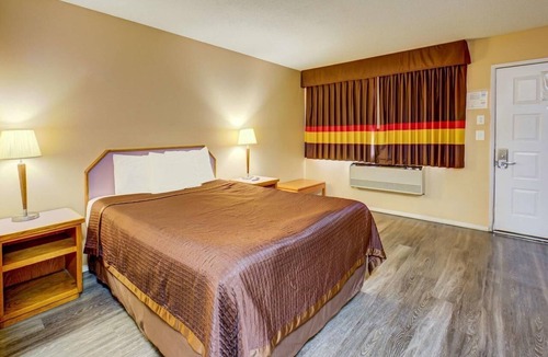 Ashland Hotel | Budget-friendly Stay in Oregon Near Oregon Shakespeare Festival | Free Parking